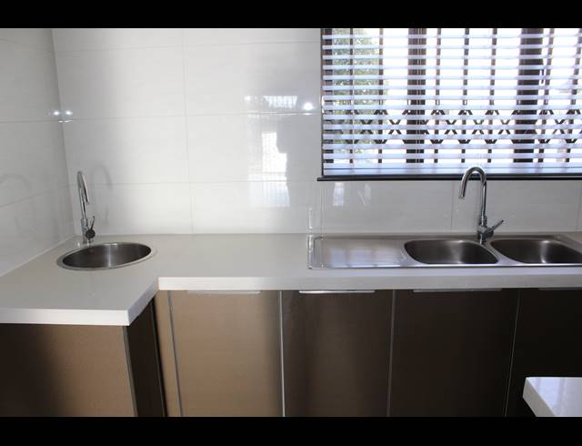 3 BEDROOM DUPLEX FOR SALE IN HALFWAY GARDENS